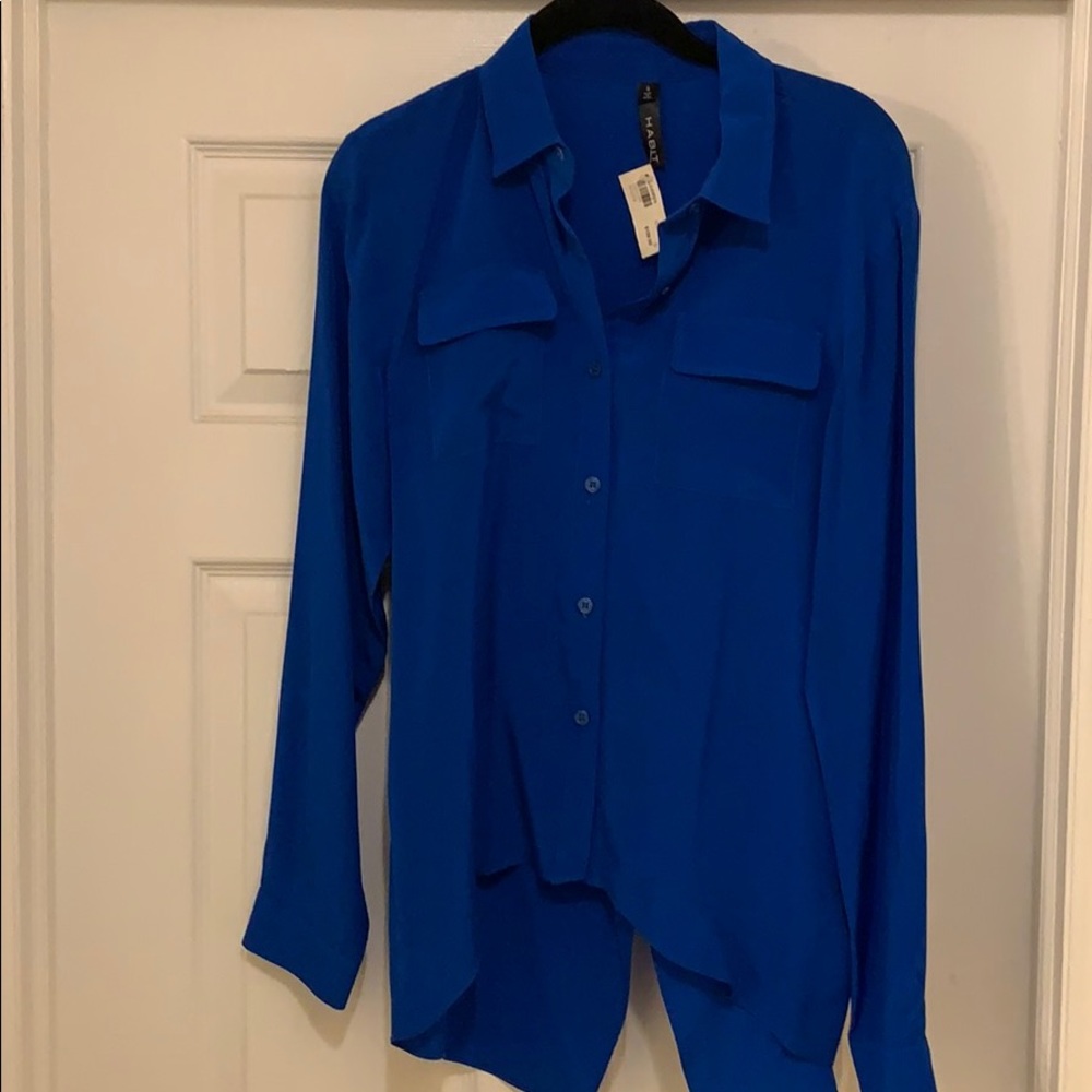 New 100% silk button down shirt  size small.